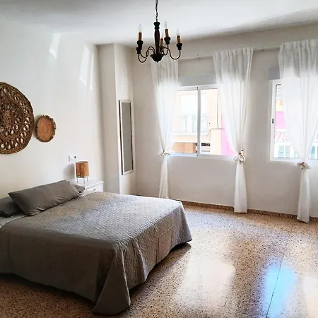 Bonito Piso En دينايا